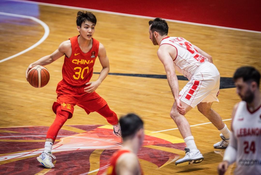 徐杰最后3秒绝杀视频,徐杰两个3+1绝杀原视频