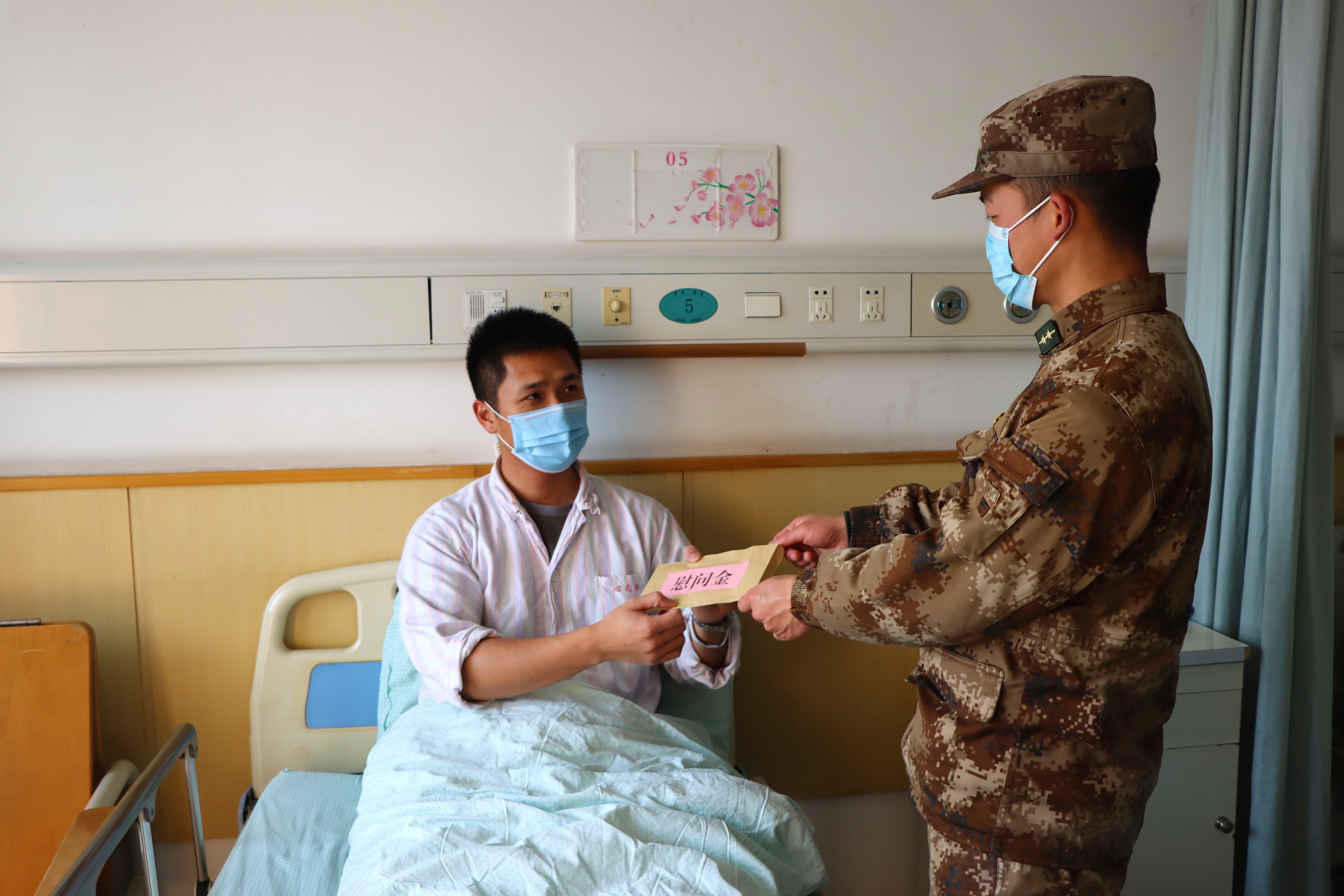 春节军营年味别样浓,军营春节年味浓虎跃戈壁庆新春