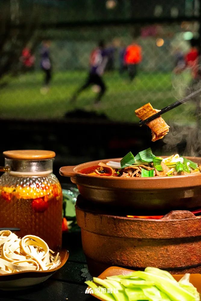 到汉阳踢球，512G的胃还不够用！