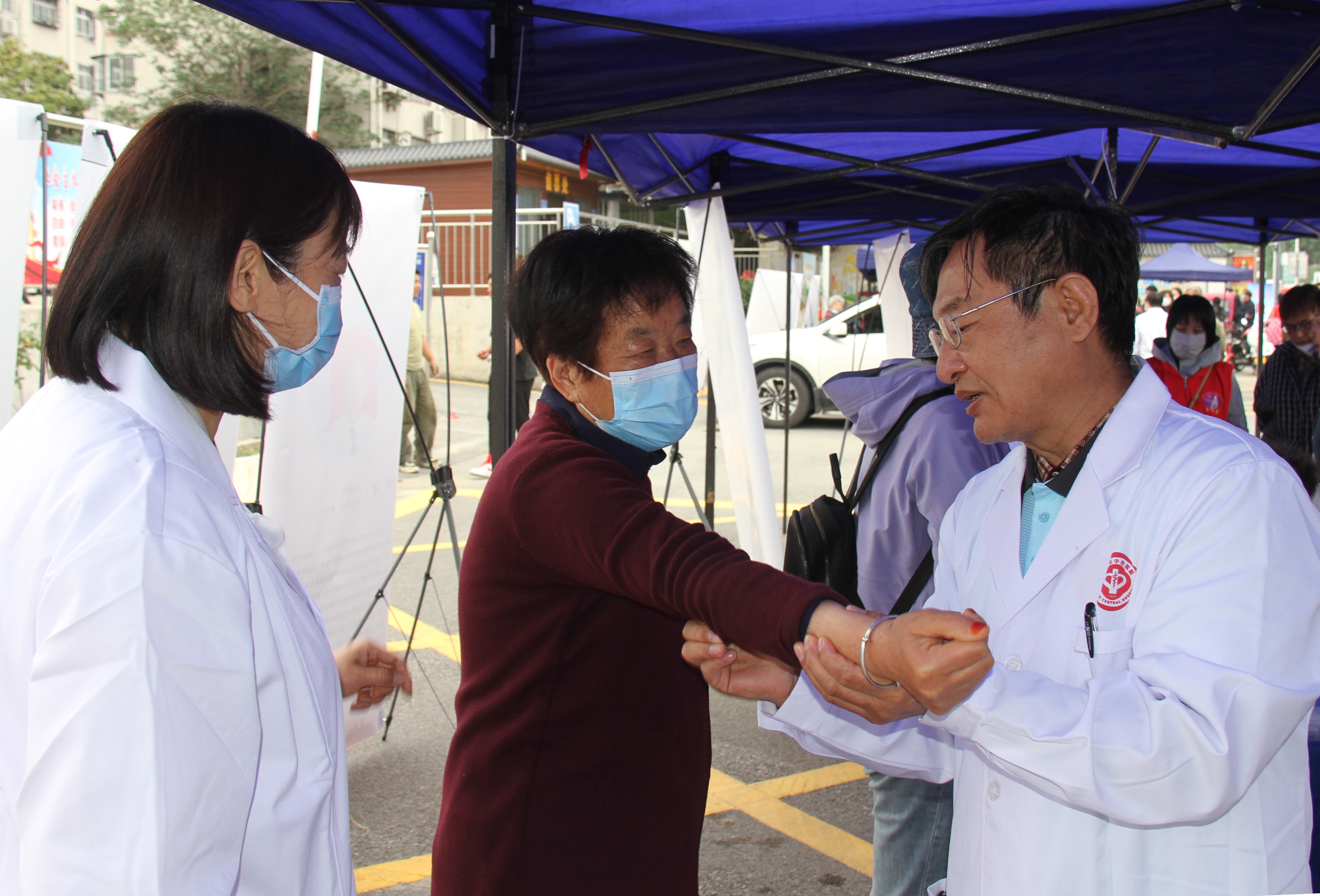 全国专家来南阳把脉问诊送健康