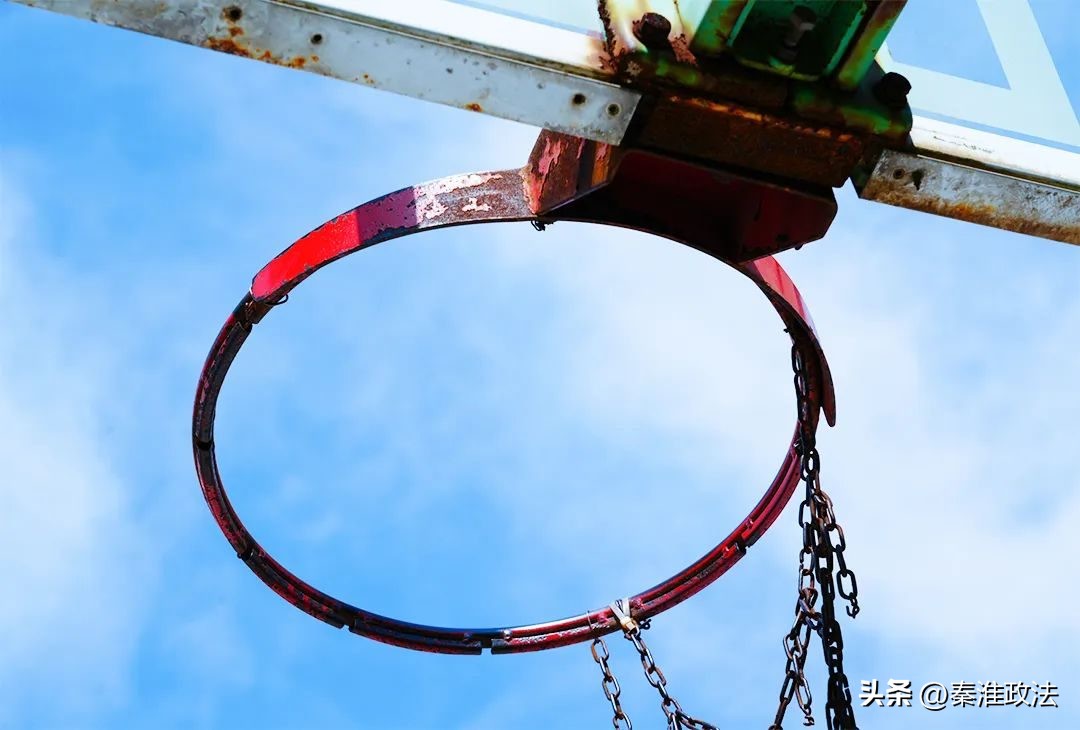 打球中受伤了谁负责,打球时受伤责任算谁