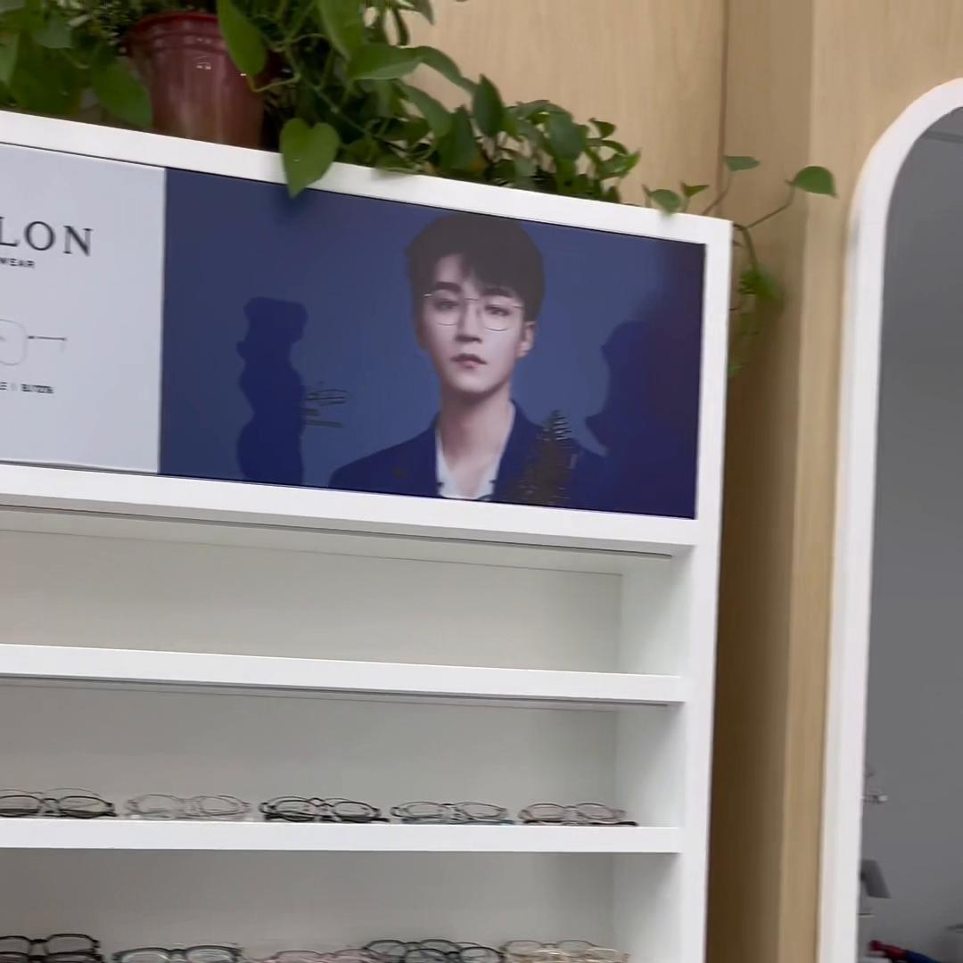 一副眼镜只要100了，太卷了。就在琴鸣生活广场#总有一款适合你