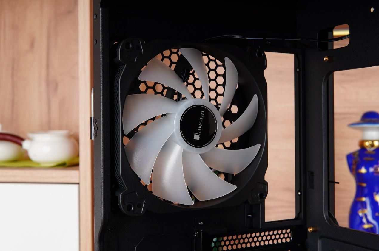 乔思伯d500多少钱,乔思伯机箱u4plus装几个硬盘