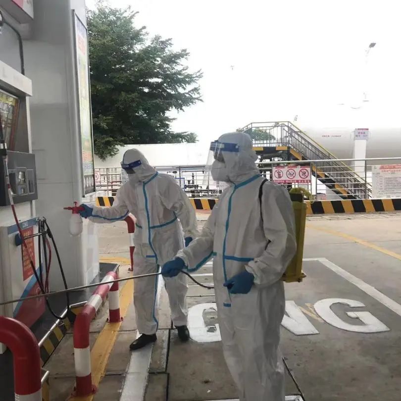 “老婆，我们结婚推迟吧！”