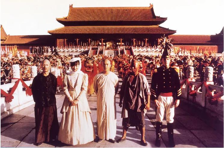 醒醒吧，没有了这一眼万年的“性感”，拯救香港电影就是自我欺骗