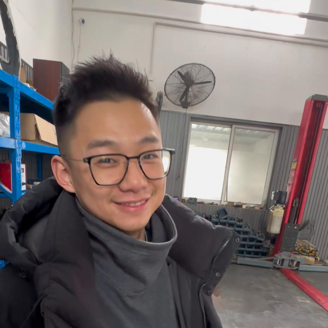 粉丝修复法拉利,粉丝修复车