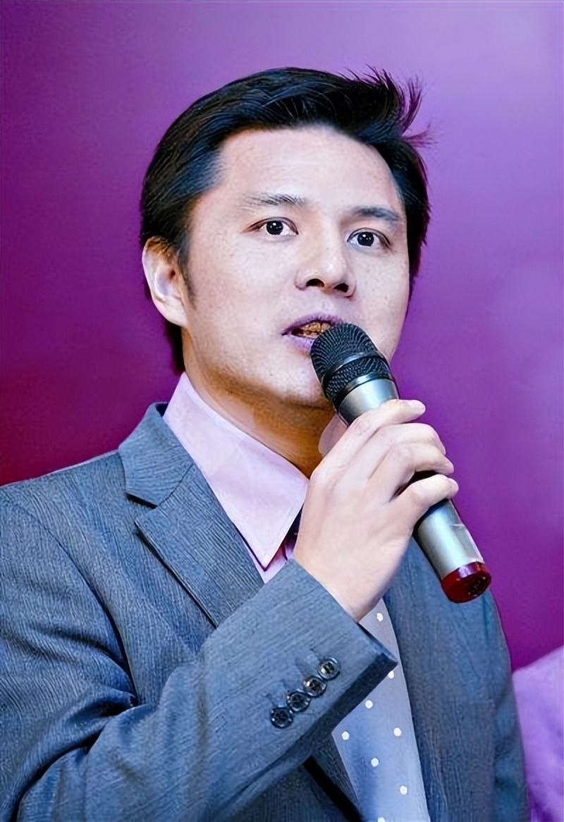 央视主持人赵普在央视呆了多少年,央视主持人赵普的创业经历