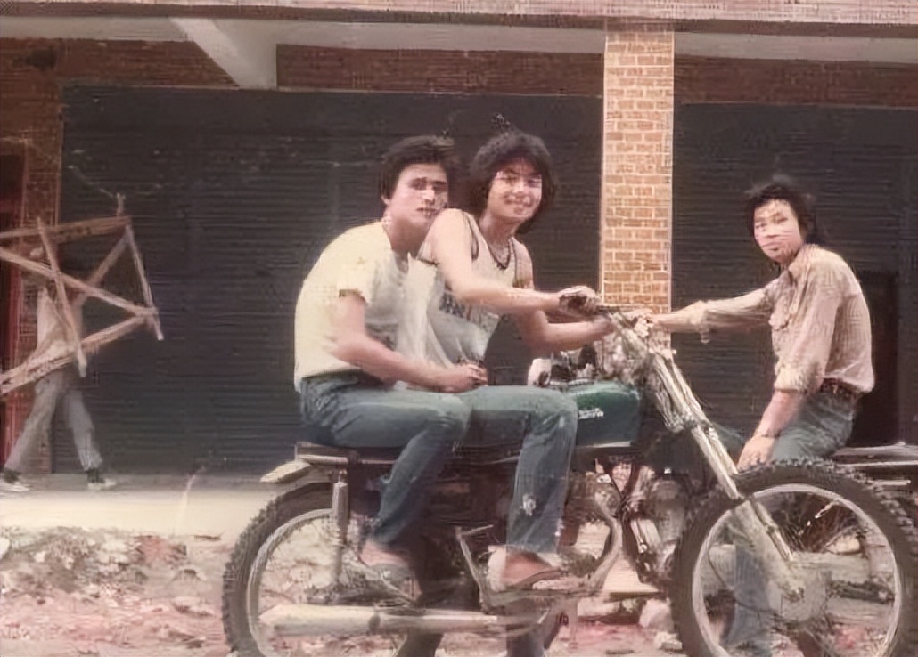 消失的歌星死亡,王杰消失十年