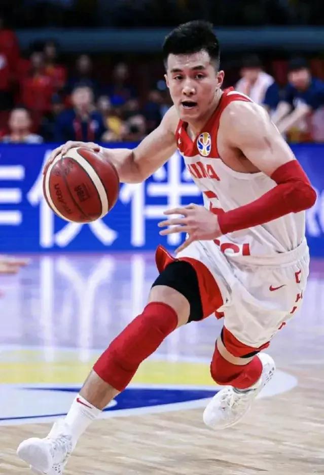 今晚19:35,卫冕冠军辽篮vs总决赛新军浅谈一下杭州新场馆先睹为快