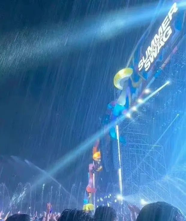 鸟叔演唱会发生事故后续,韩国演唱会舞台事故