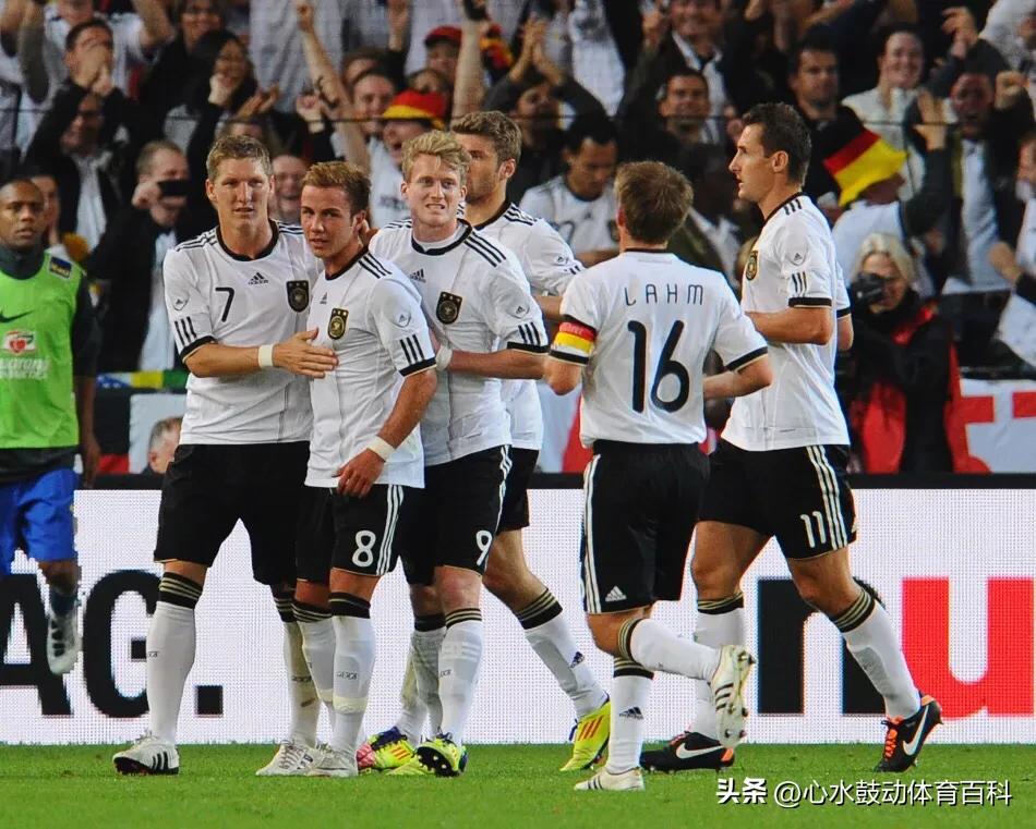 卡塔尔世界杯32强巡礼天下足球,卡塔尔世界杯日本vs德国战歌