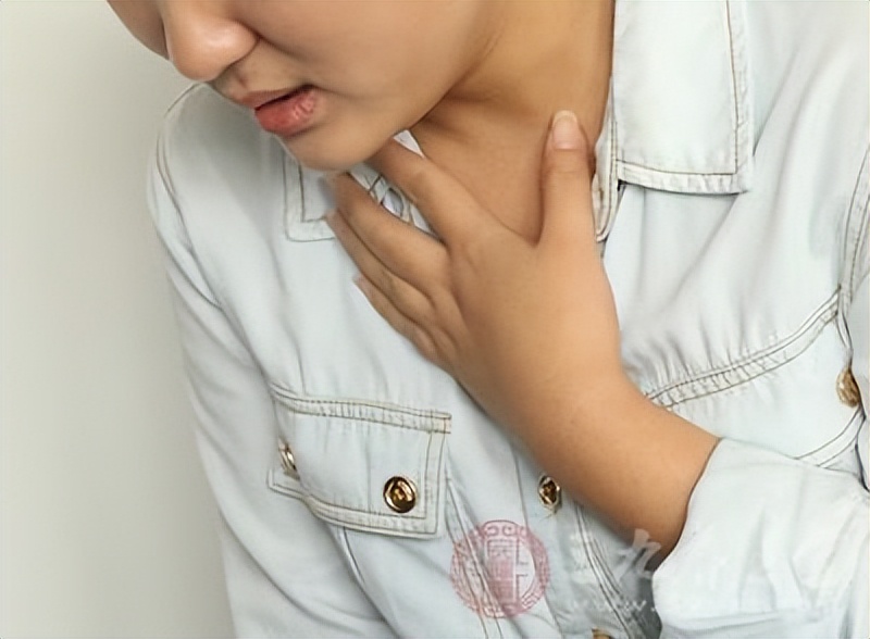 喉咙偶尔特别痒干咳是慢性咽炎吗,慢性咽炎喉咙痒吃什么止痒最快