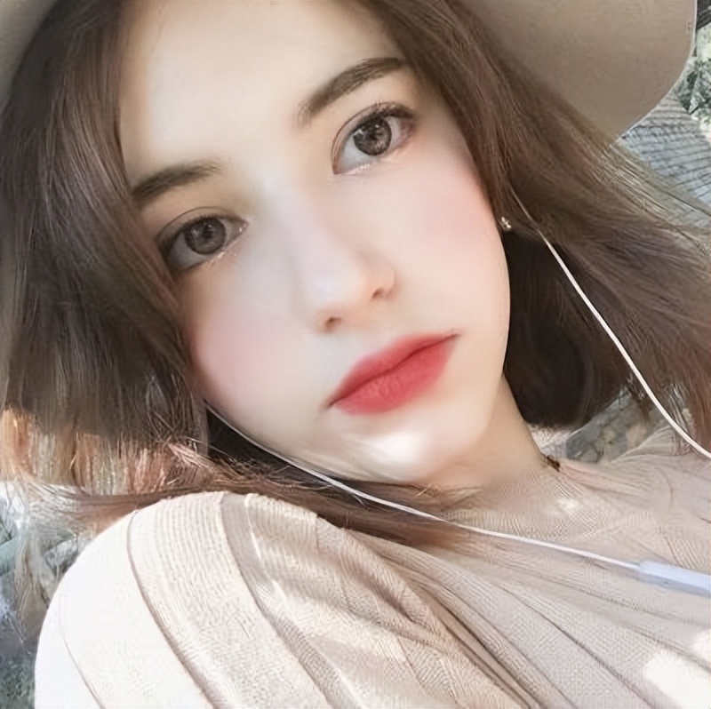 淡妆总是画不好,越画越丑?因为你选错粉底液,看完你就明白了