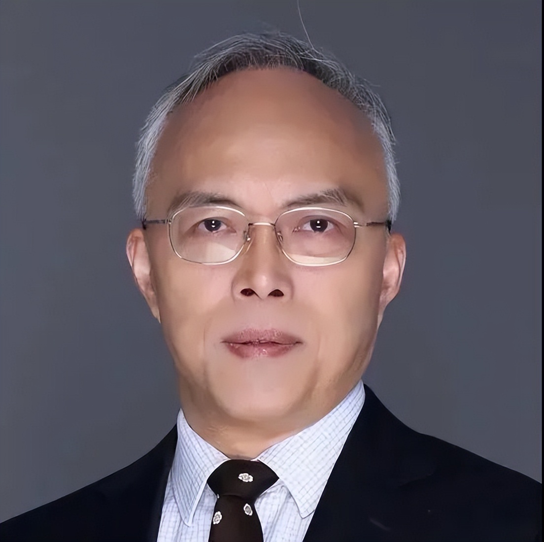 用激素引起股骨头坏死怎么办,因激素药引发的股骨头症状