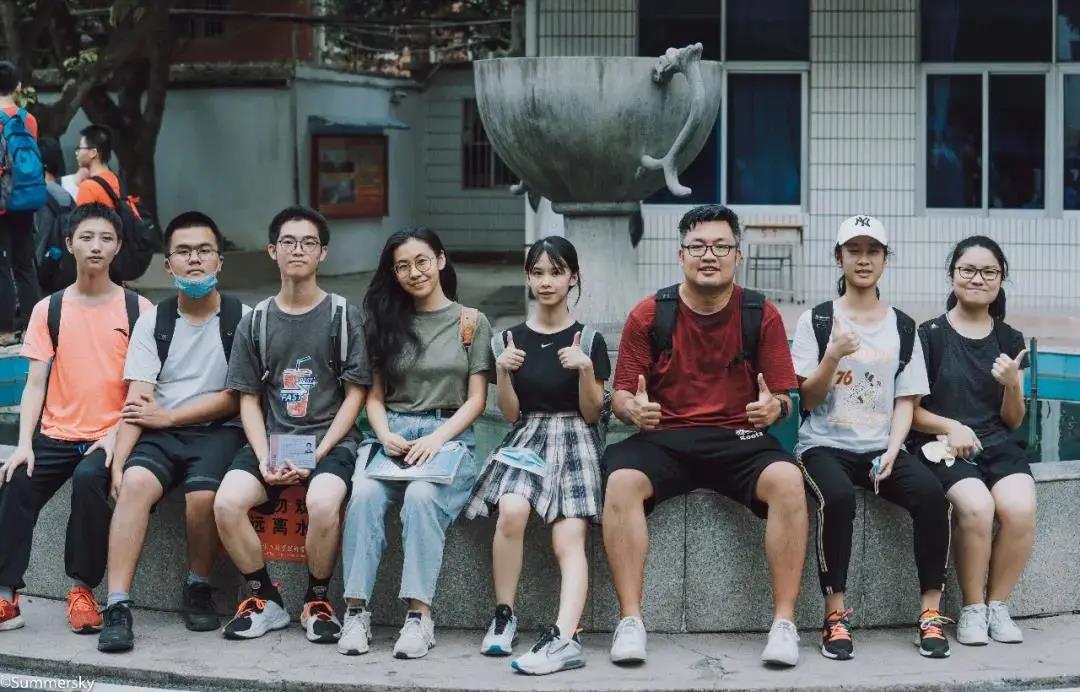 走出1省委常委1院士，广西1中学辩论大赛启智慧，金榜题名待花开