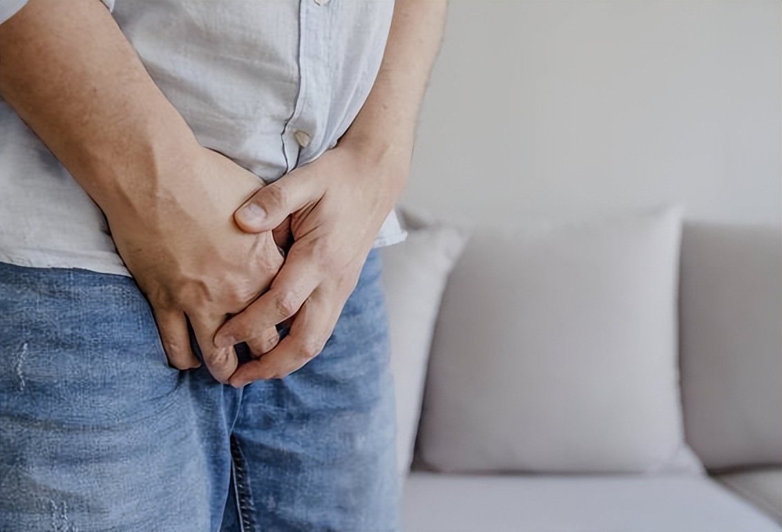 男人的裤裆潮湿是啥原因,男人睾丸潮湿是什么原因