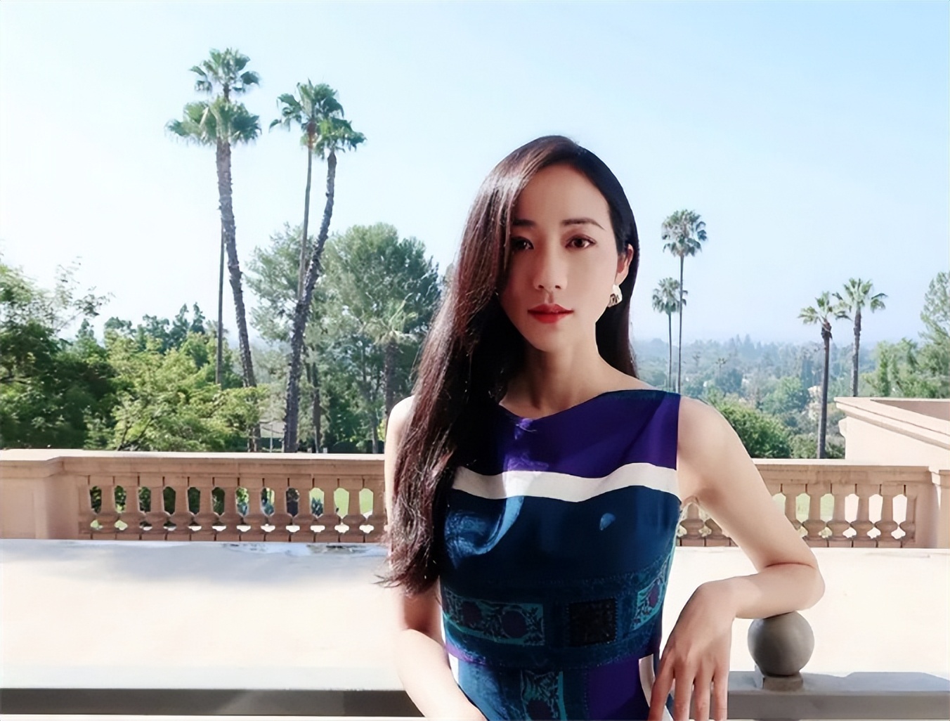 八位花钱如流水的女星,花钱如流水的四个女星