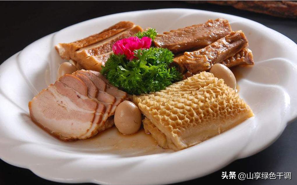 白蔻香料在卤水是干什么用的,白蔻在卤水中用法