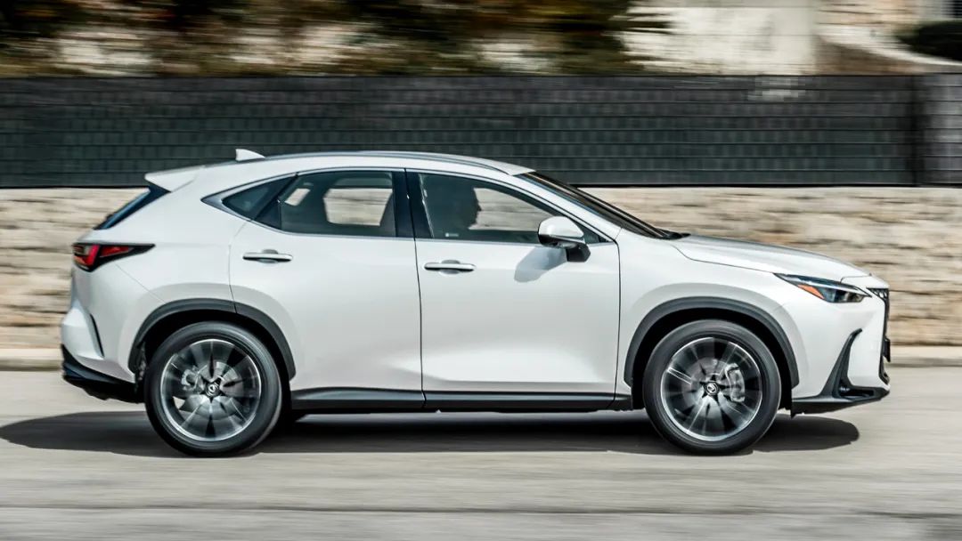 50万预算买这11台车最低调,降价几十万现在买这几台车最划算