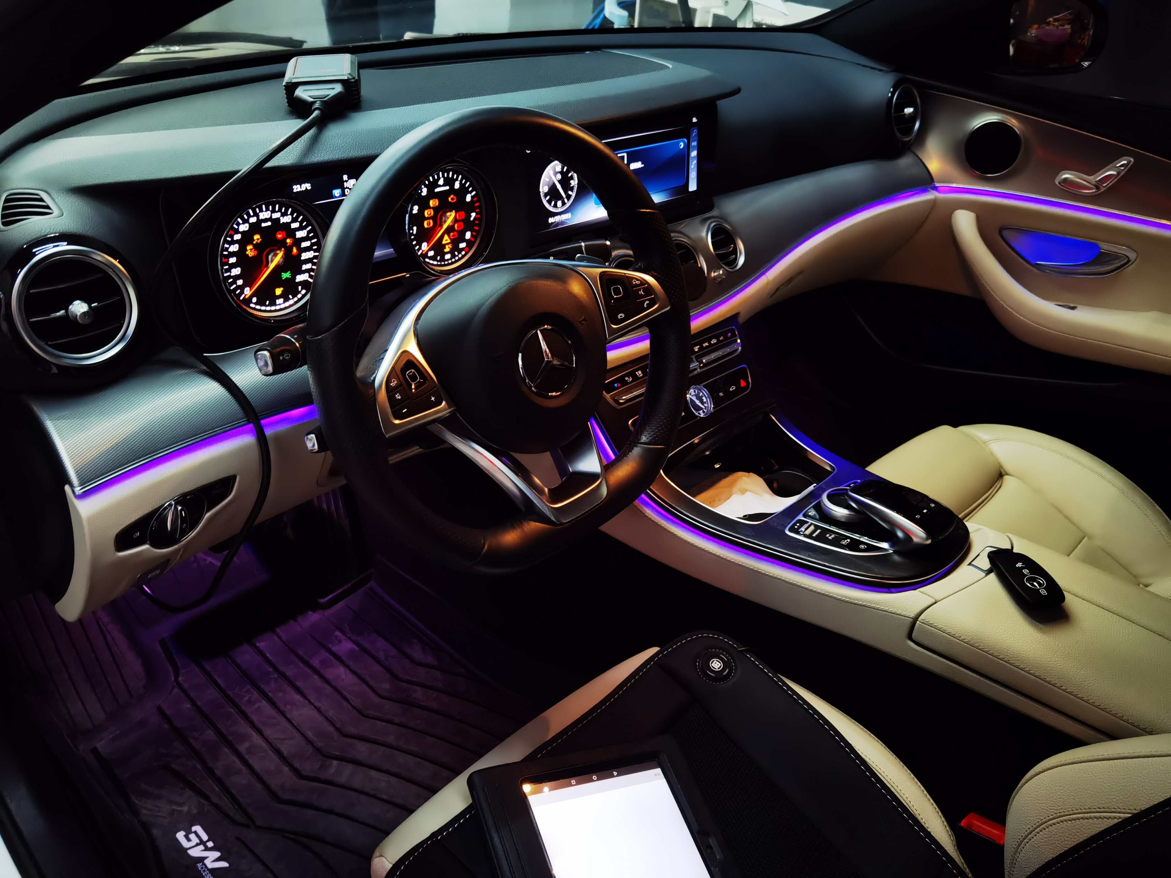 17款奔驰e200coupe刷动力,奔驰e200lecu