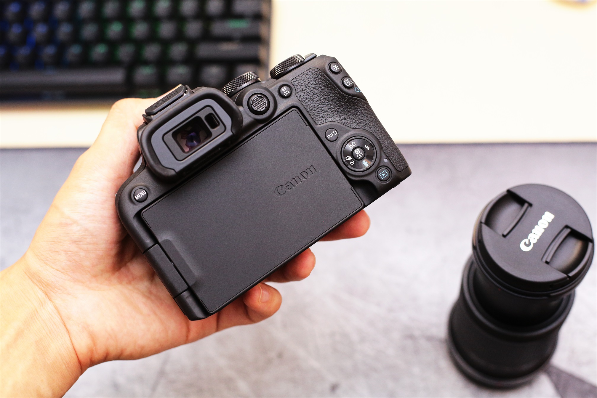 佳能5d3和佳能r10哪个好,佳能5d3和佳能r10对比