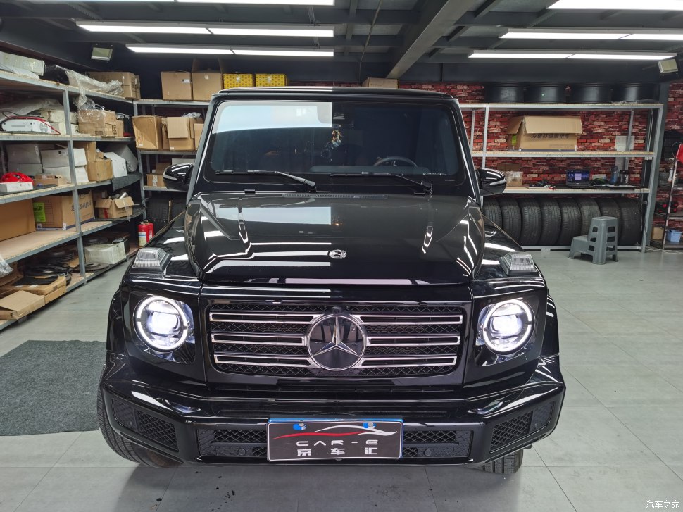 告别低配“蜡烛灯”，奔驰G350升级海拉几何多光束大灯