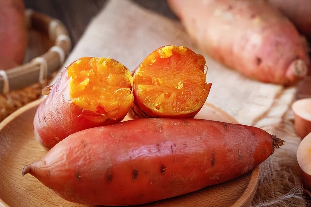 减脂餐红薯配什么吃掉秤比较快,容易掉秤的主食红黑榜