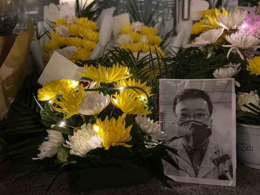 全面放开后再回首，谁人记得疫情吹哨人李文亮医生