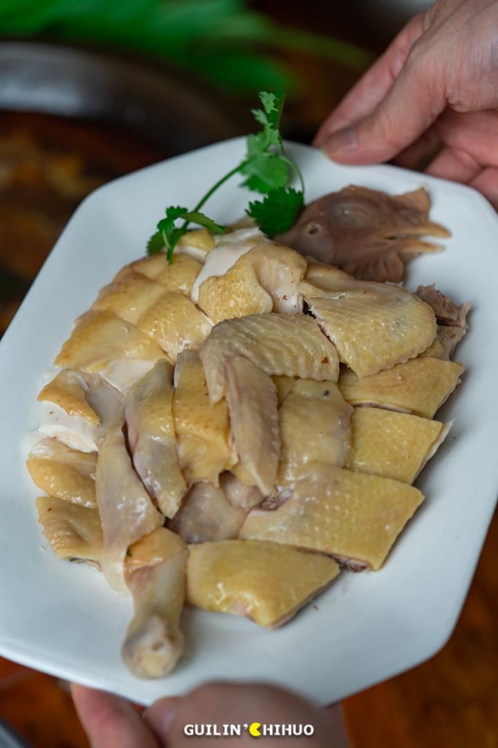 老字号石锅鱼31年老店,温岭石锅肥肠鱼