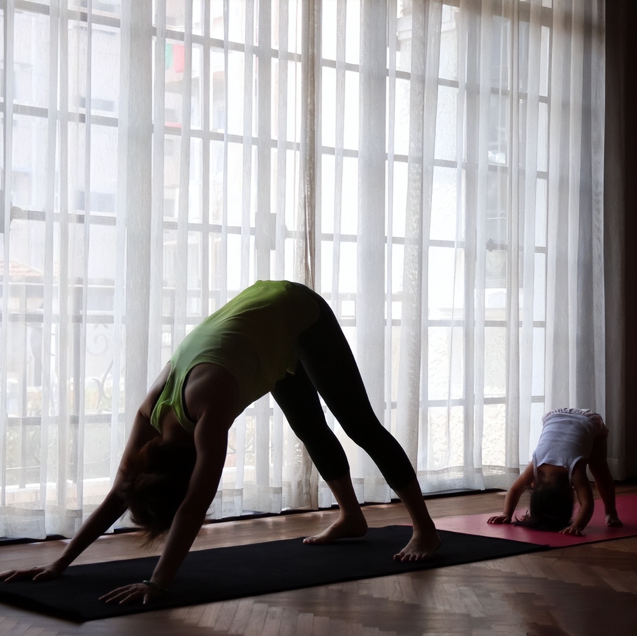 邓超：含金量最低的百亿影帝，和冯小刚结仇十年，坐拥4套豪宅