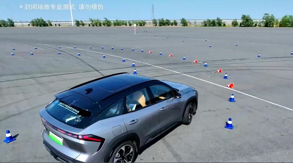 吉利银河l7爆改,吉利银河l7炸街