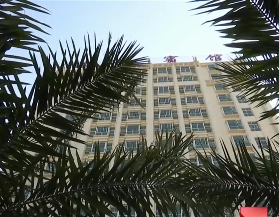 60澶氬瞾鑰佷汉杞借揣琚氦璀︽姄鍚庣画,鑰佷汉鎷栧甯﹀彛