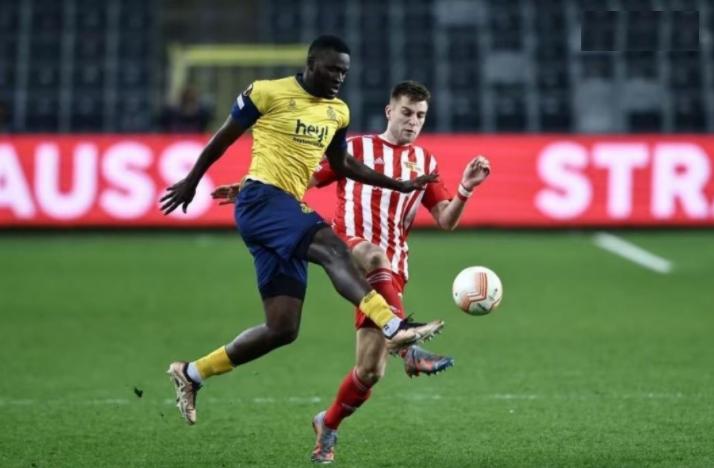 英超阿森纳1-2遭埃弗顿补时绝杀,足球史上大逆转阿森纳