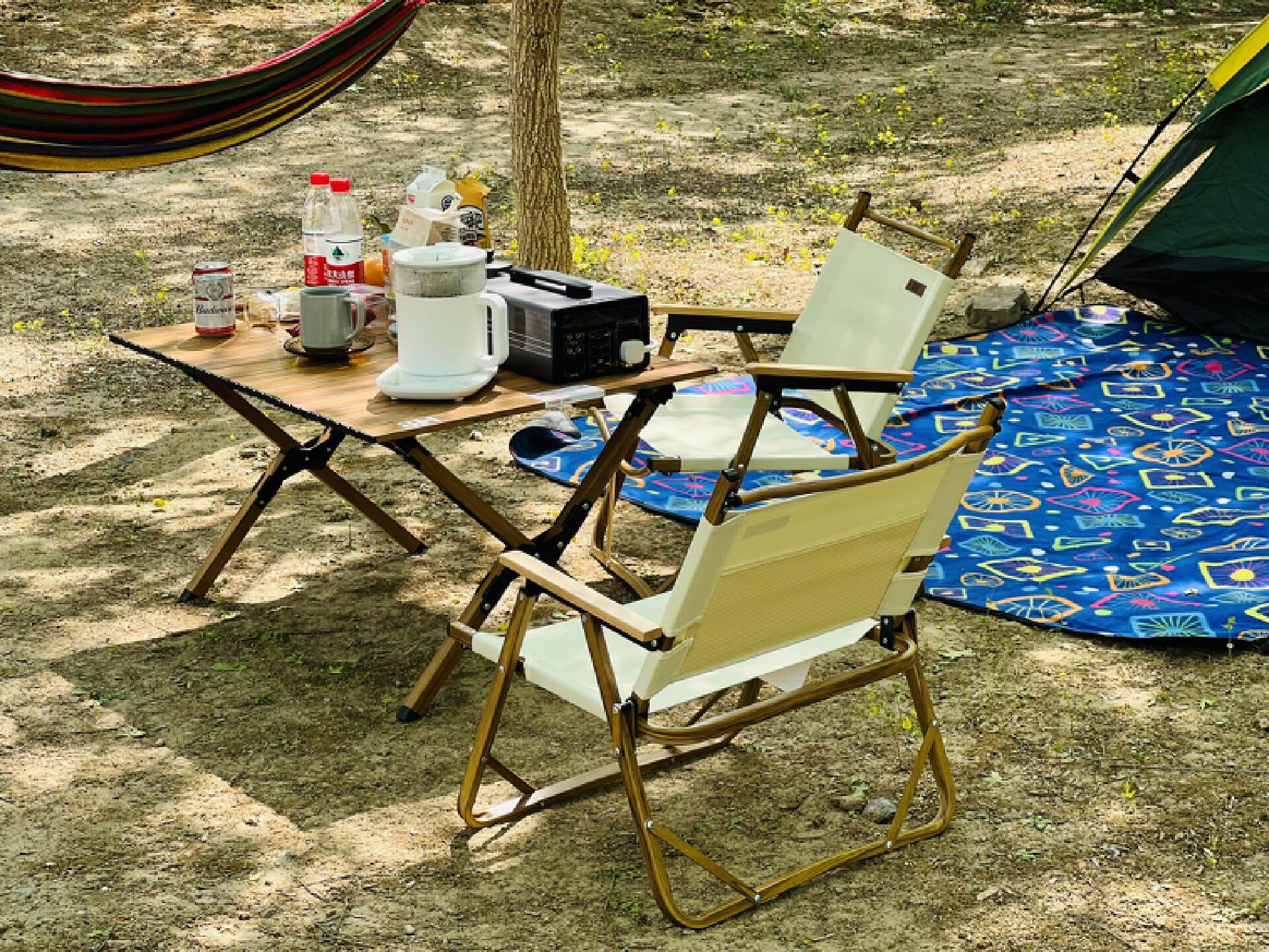 露营装备之桌椅怎么选？亲测蛋卷桌和克米特椅实用轻便好收纳
