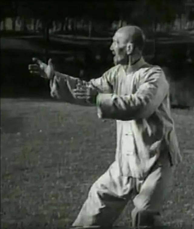 站桩练拳怎么打,站桩打拳