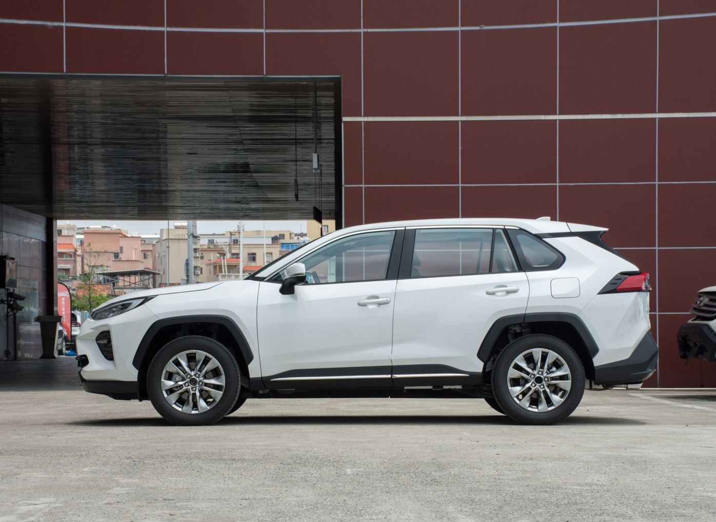 20款丰田威兰达值得买吗,丰田威兰达2022款2.0l两驱豪华plus版