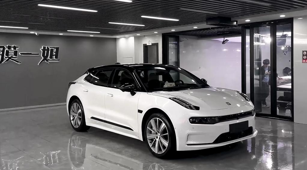 汽车隐形贴膜怎么保护,夏季车膜贴膜注意事项