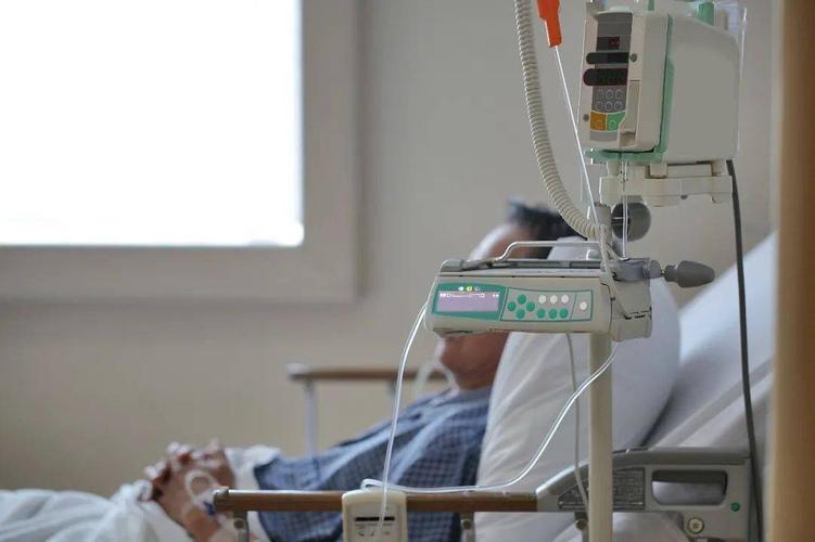 男子被黑心医生强行治疗,男子被黑心医院盗走肾脏