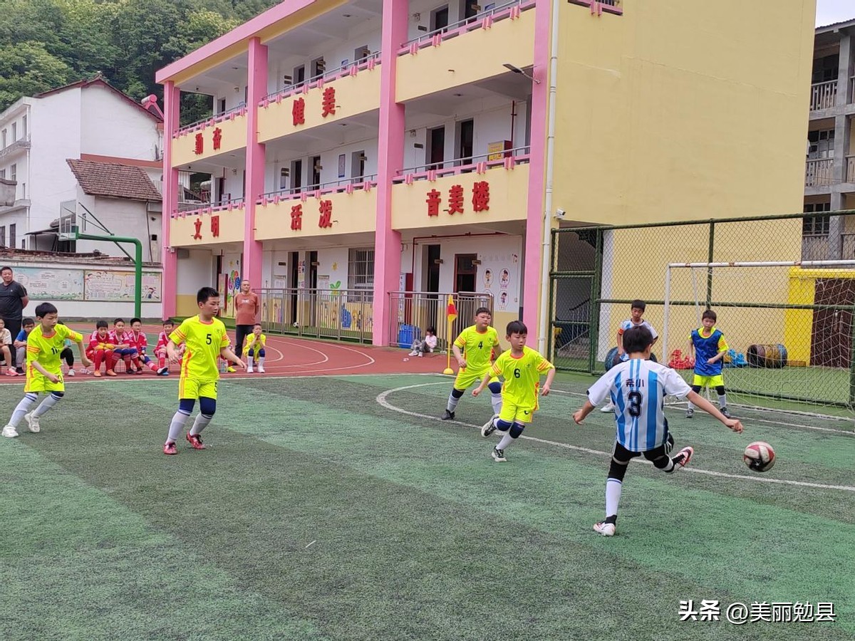 气势如虹足球队比赛,气势如虹现场版