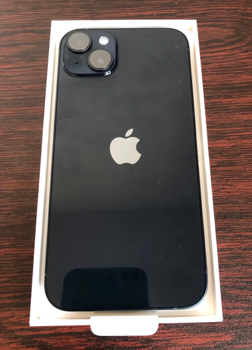 苹果14plus和苹果14max区别在哪,苹果14plus跟14promax有什么区别