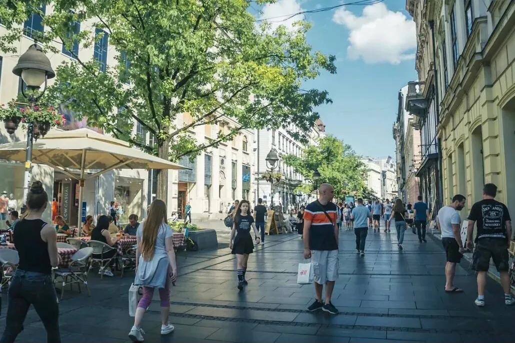 塞尔维亚宣布全国进入紧急状态,塞尔维亚进最高战备状态