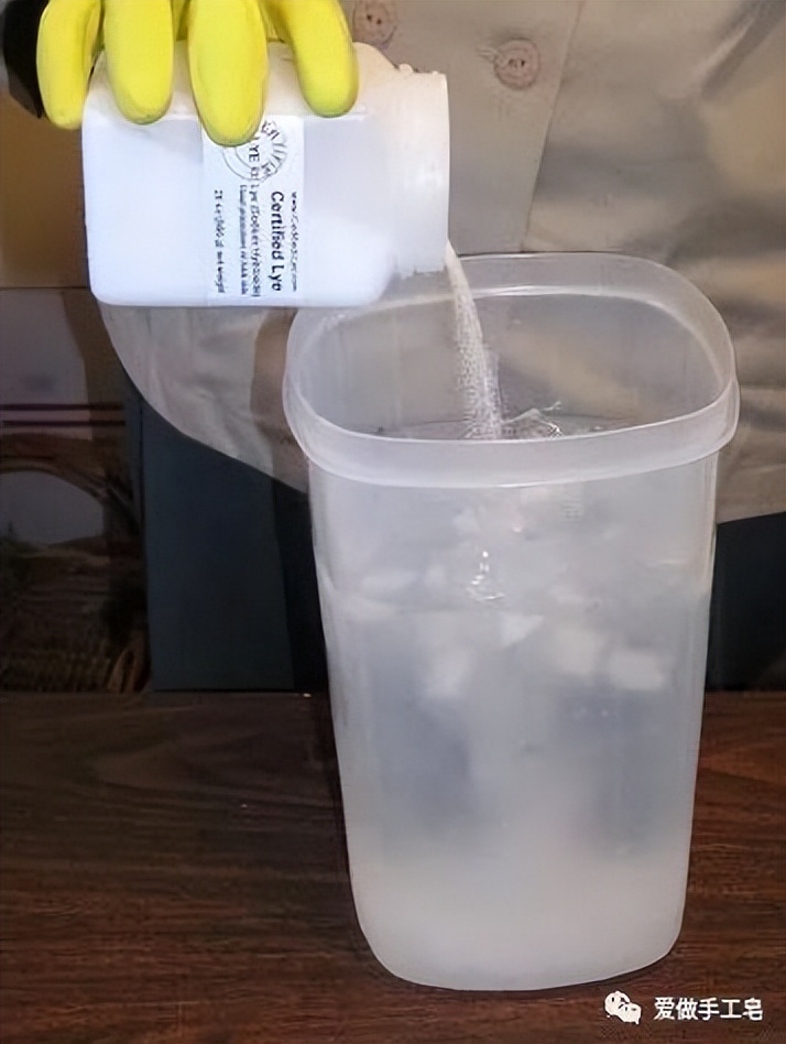 做手工冷皂用的碱,做手工皂的碱哪里买