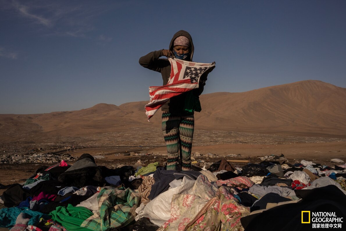 沙漠成了快时尚服饰最后的安息地