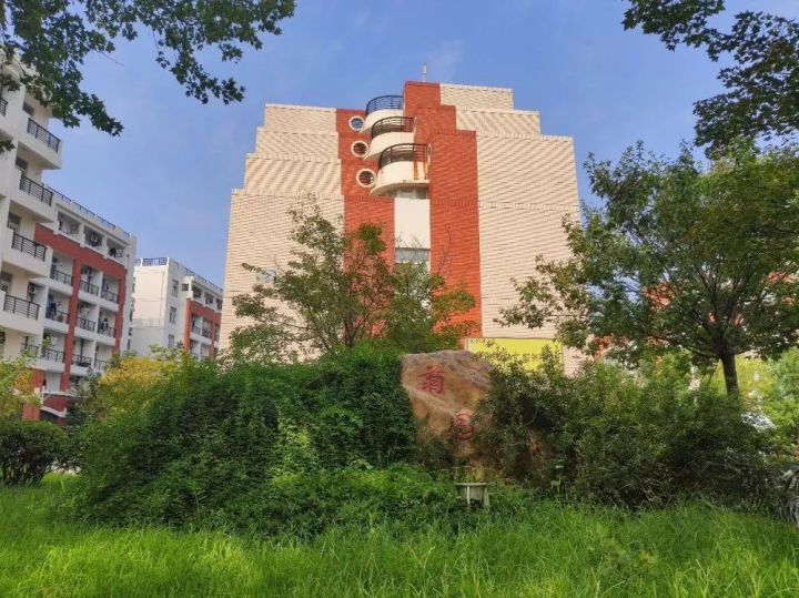 「郑大考研」郑大校园环境和宿舍周边介绍