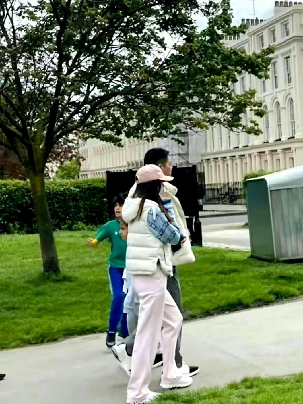 刘强东与章泽天澳大利亚豪宅,刘强东章泽天英国王室婚礼