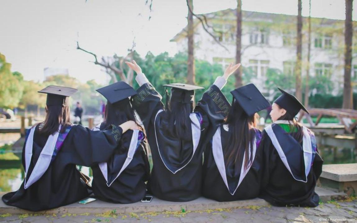 河南高考可以报完本科再报专科吗,专科分数的高考生如何选择学校