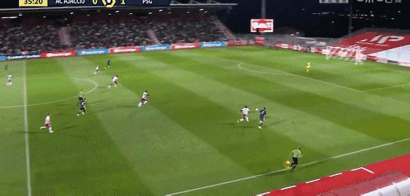 《足球江湖》第264章：梅公子虐菜成功，大巴黎三球取胜