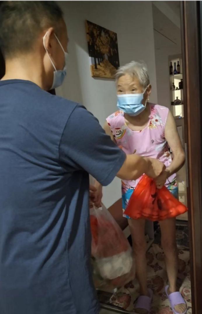 朱志杰——小区物业的抗疫“先锋”