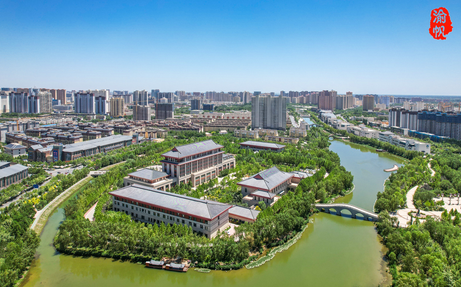 新疆喀什一座崛起的国际大都市,大美南疆和北疆