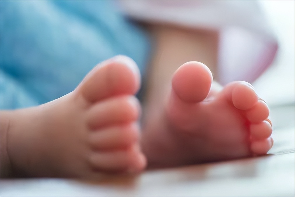 毒童鞋的危害视频,毒童鞋的危害